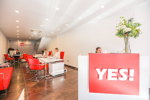 Офис Yes! Mallorca Property (вид снаружи)