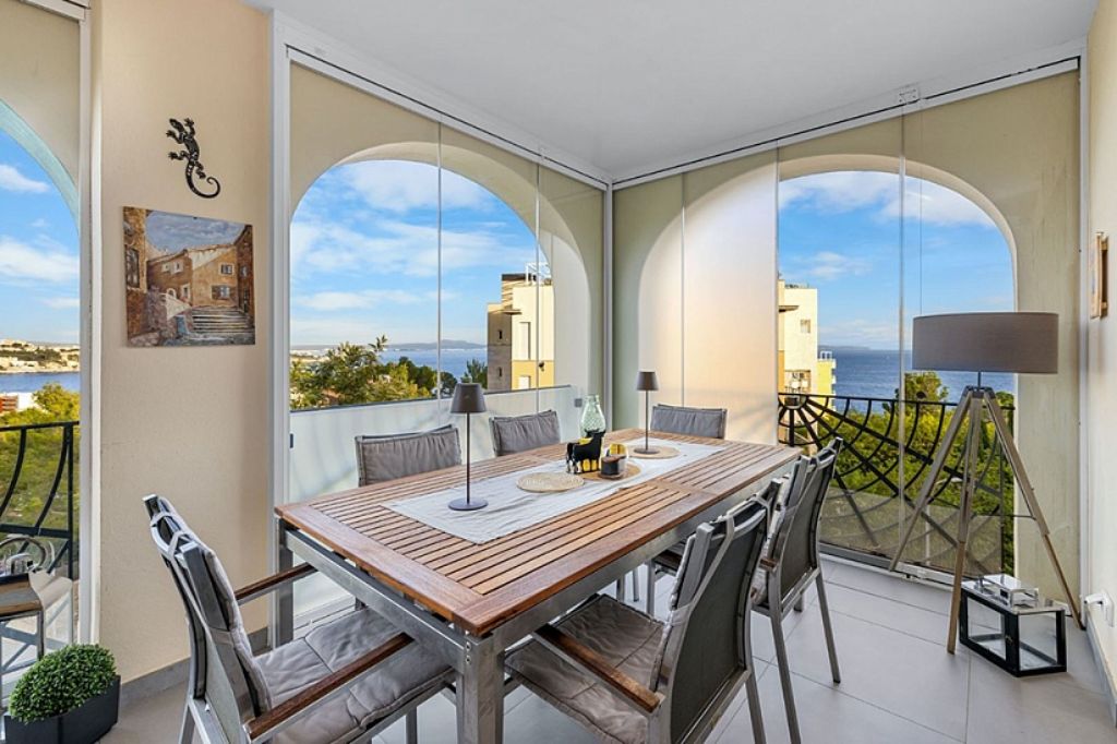 Stylish penthouse with a fantastic sea view in Bendinat Stylish penthouse with a fantastic sea view in Bendinat